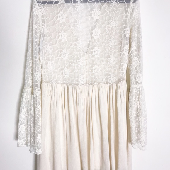 🚨SOLD🚨 E2 Boho, Gypsie, Festival Bell Sleeve Lace Dress - Picture 5 of 10